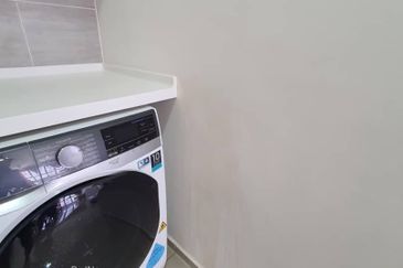 Gravit8 @ Klang South