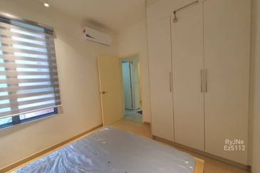 Gravit8 @ Klang South