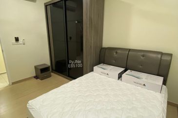 Gravit8 @ Klang South