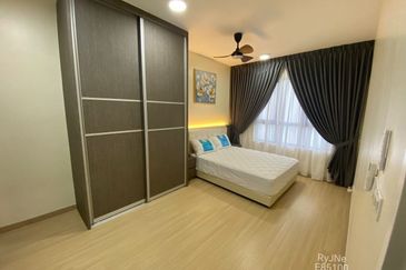 Gravit8 @ Klang South