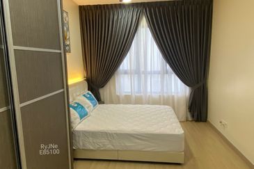 Gravit8 @ Klang South