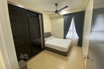 Gravit8 @ Klang South