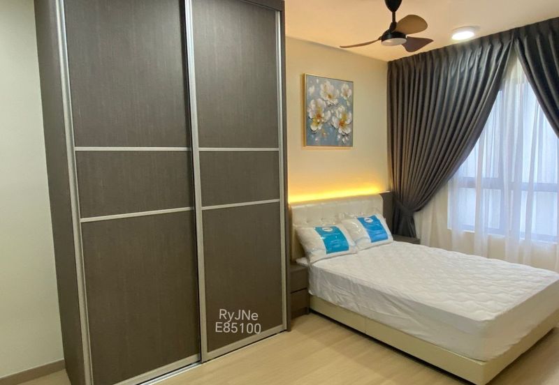 Gravit8 @ Klang South