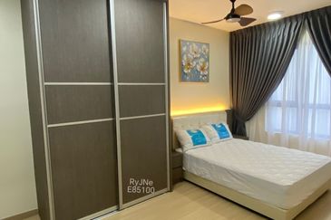 Gravit8 @ Klang South