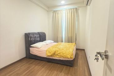 Gravit8 @ Klang South