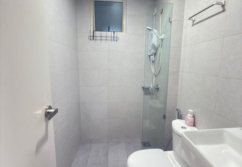 Gravit8 @ Klang South