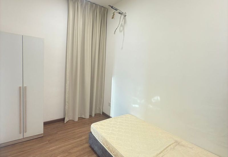 Gravit8 @ Klang South