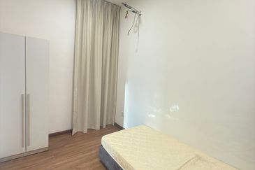 Gravit8 @ Klang South