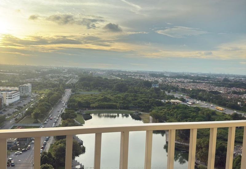 Gravit8 @ Klang South