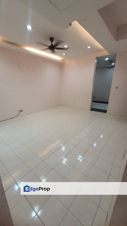 Taman kota Pendamar Klang 2 Storey endlot Renovated kitchen cabinet house !!, Selangor, Port Klang