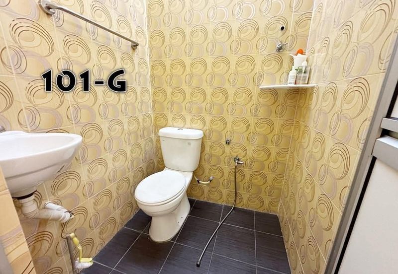 Taman Tepi Sungai ( Taman Teluk Pulai Indah )