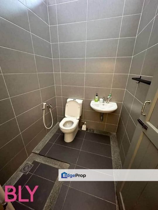 YY90. *Move in Condition* Taman Eng Ann Klang Double Storey House, Selangor, Klang