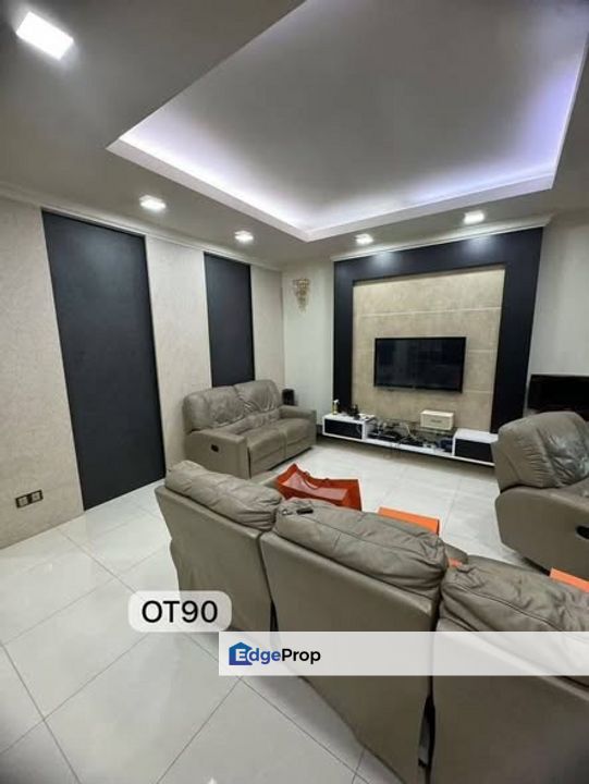 Batu Belah Klang 2.5 Storey House 24x67 Fully Renovated  Extended , Selangor, Klang