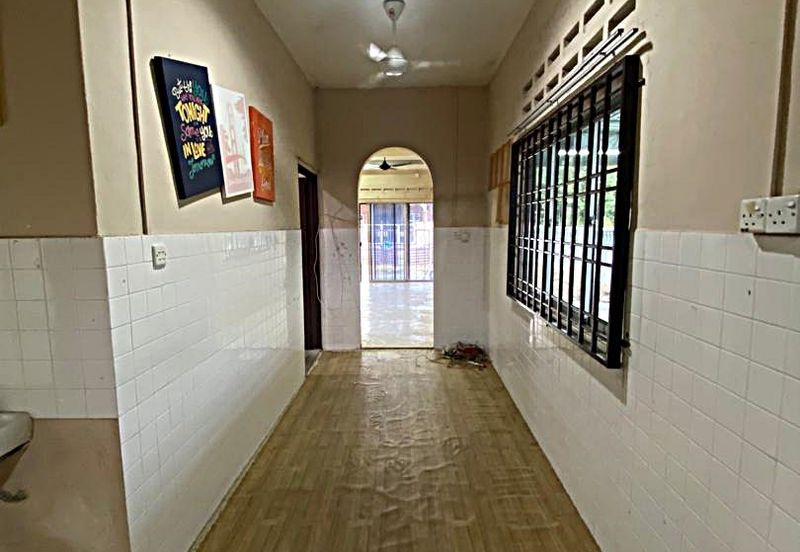 Taman Korakyat Kluang Corner lot Single Storey