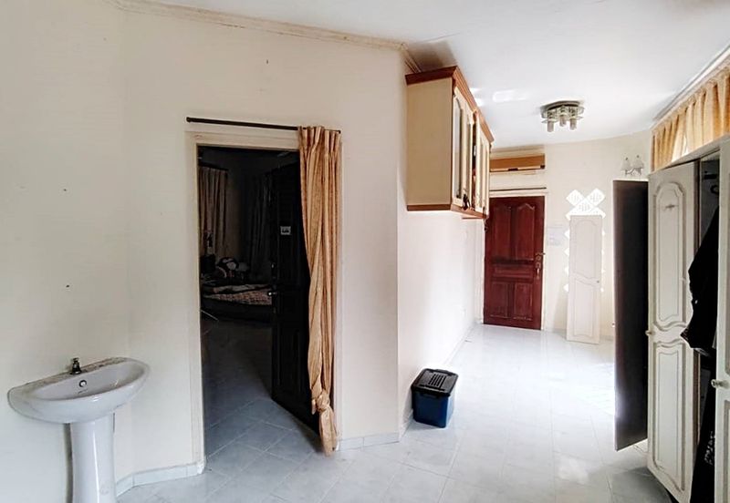 Kampung Olak Batu Banglo 2 Tingkat berserta Tanah 1 Ekar , Yong Peng