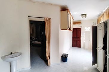 Kampung Olak Batu Banglo 2 Tingkat berserta Tanah 1 Ekar , Yong Peng