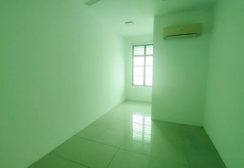 Perdana College Heights