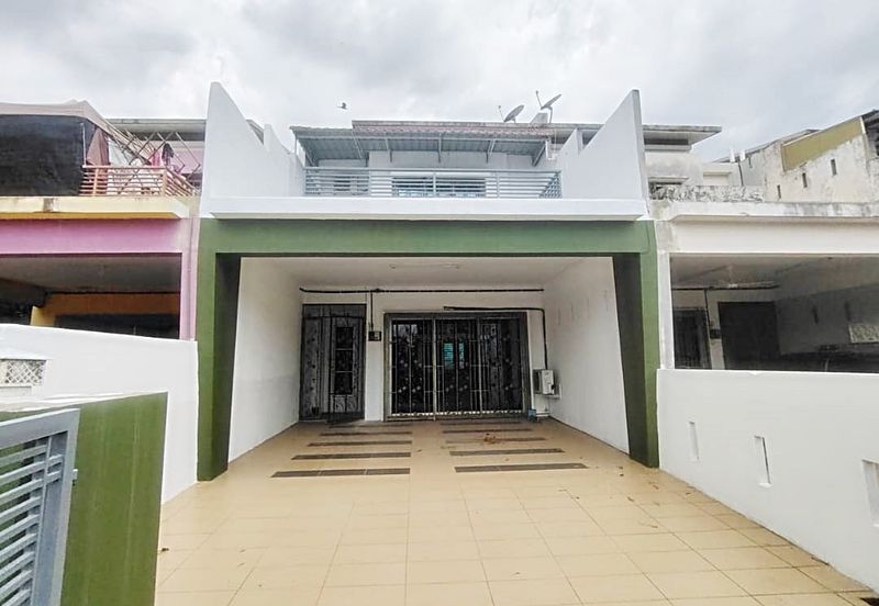 Perdana College Heights