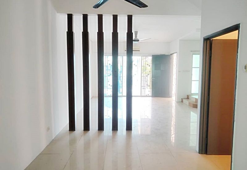 Perdana College Heights