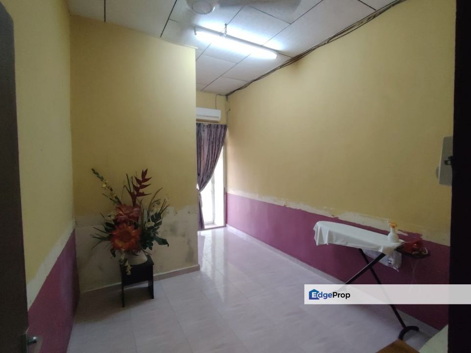 Taman Tanjong Batu Pahat Double Storey Near Town, Johor, Batu Pahat