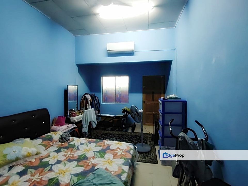 Taman Industri Sri Sulong Parit Sulong Semi- Single Storey, Johor, Parit Sulong