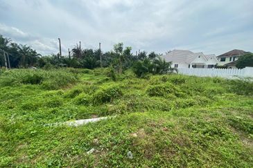 Kampung Sri Pandan Parit Raja Tanah Lot 6000 SQFT