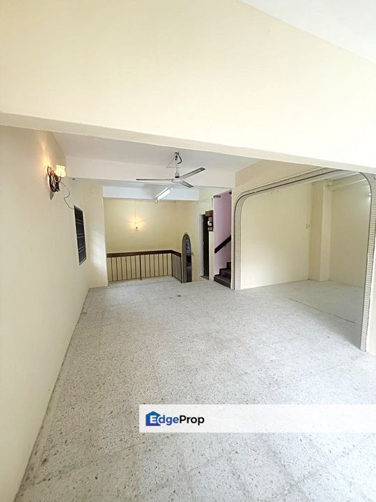 Taman Soga Batu Pahat Double Storey End Lot, Johor, Batu Pahat
