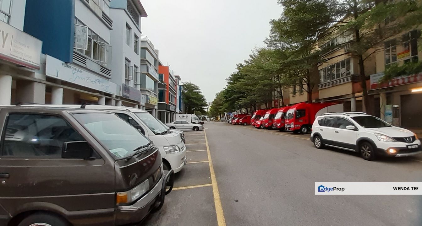 2 SHOPLOTS SIDE BY SIDE 3-STY AT NZX ARA D'SARA PJ, Selangor, Petaling Jaya