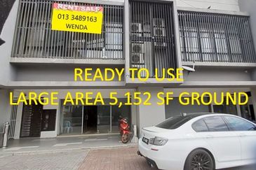 GROUND FLR LARGE RETAIL SPACE READY FOR USE NEAR LRT 