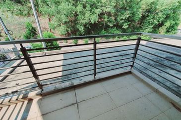 Taman Muzaffar Heights