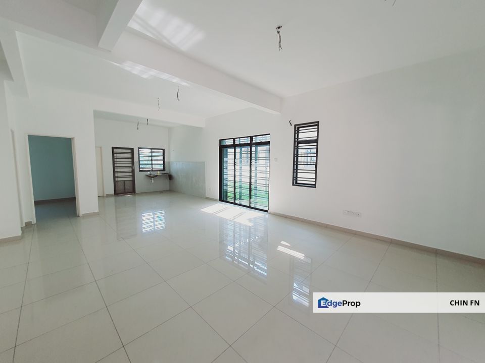 𝐓𝐚𝐦𝐚𝐧 𝐌𝐮𝐳𝐚𝐟𝐟𝐚𝐫 𝐇𝐞𝐢𝐠𝐡𝐭 𝐀𝐲𝐞𝐫 𝐊𝐞𝐫𝐨𝐡 𝐌𝐞𝐥𝐚𝐤𝐚 2 Storey Terrace for Sale Big End Lot 2200 sq.ft  24 hour Security, Melaka, Ayer Keroh