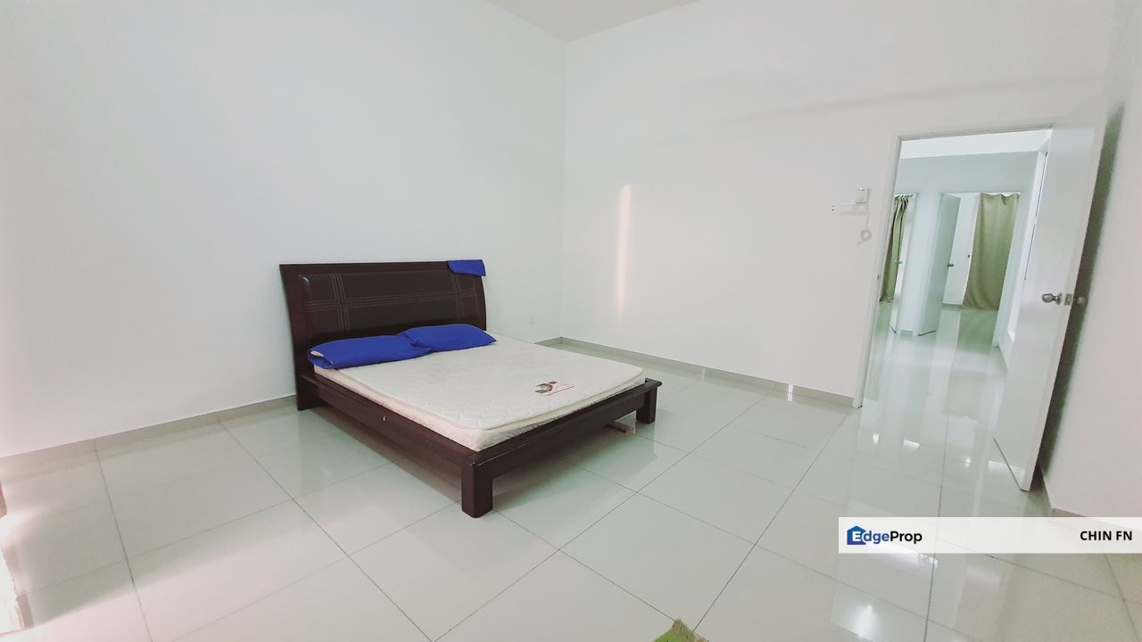 𝐂𝐨𝐮𝐧𝐭𝐫𝐲 𝐕𝐢𝐥𝐥𝐚 𝐀𝐲𝐞𝐫 𝐊𝐞𝐫𝐨𝐡 𝐌𝐞𝐥𝐚𝐤𝐚 Double 2 Storey Terrace House for Sale 24 Hour Security Peaceful Environment , Melaka, Bemban