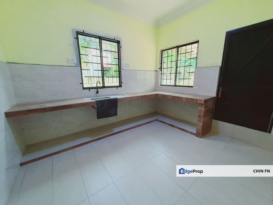 𝐓𝐚𝐦𝐚𝐧 𝐏𝐞𝐫𝐤𝐨𝐭𝐚 𝐁𝐚𝐭𝐮 𝐁𝐞𝐫𝐞𝐧𝐝𝐚𝐦 𝐌𝐞𝐥𝐚𝐤𝐚 Double Storey Semi D House for Sale near Infineon Texas Instrument , Melaka, Batu Berendam
