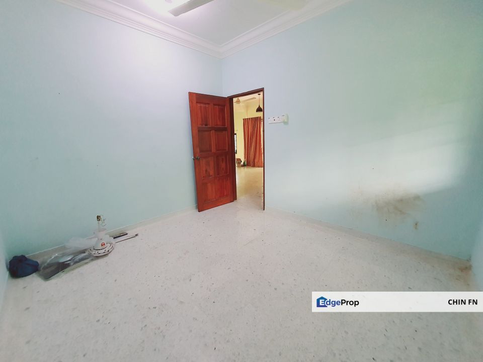𝐓𝐚𝐦𝐚𝐧 𝐏𝐞𝐫𝐤𝐨𝐭𝐚 𝐁𝐚𝐭𝐮 𝐁𝐞𝐫𝐞𝐧𝐝𝐚𝐦 𝐌𝐞𝐥𝐚𝐤𝐚 Double Storey Semi D House for Sale near Infineon Texas Instrument , Melaka, Batu Berendam