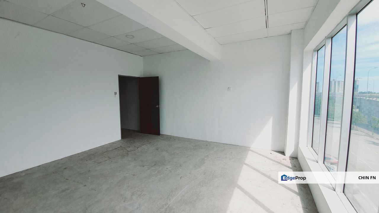 Below Value 13% 3 Storey Shop for Sale Taman Klebang Utama nr Kota Laksamana Melaka, Melaka, Klebang