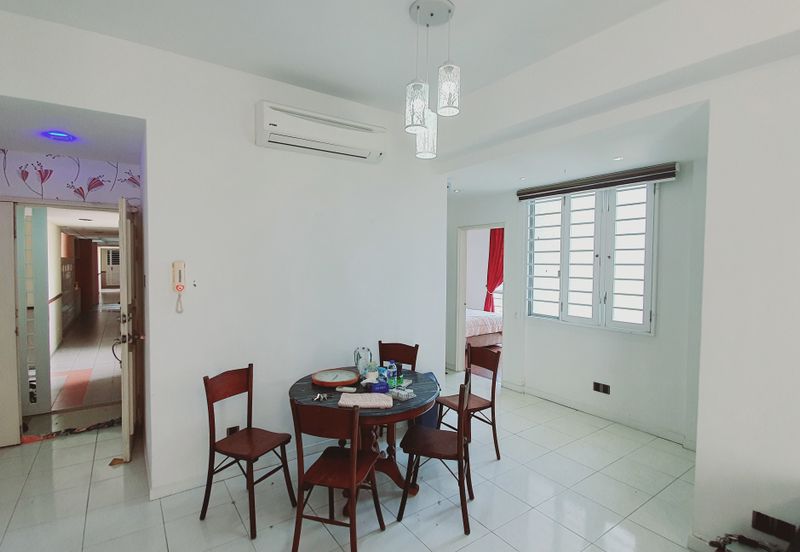 Ocean Palms Condominium