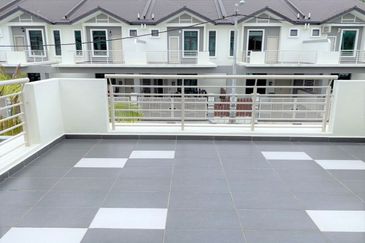 TAMAN MERLIMAU EMAS SEKSYEN 2