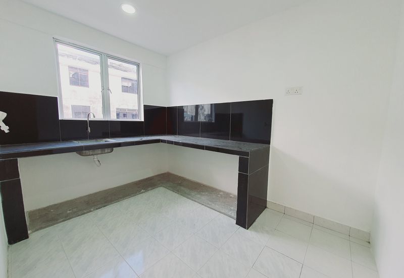 Pangsapuri Kota Laksamana Utama