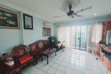 Pasir Mutiara Condominium