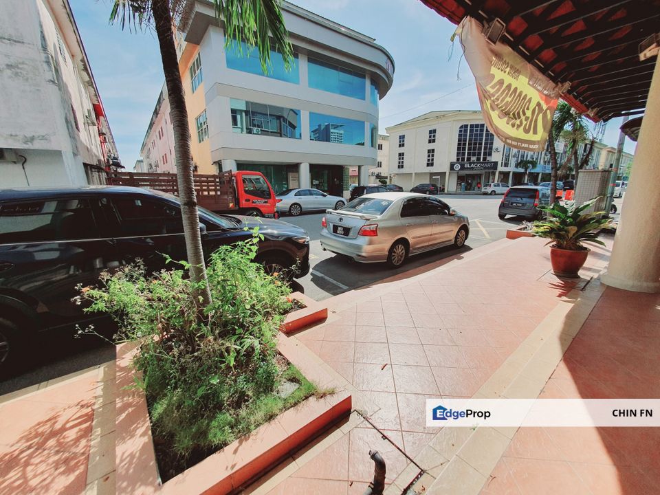 2 Adjoining Shop Triple Sty Shop Melaka Raya nr Kota Laksamana Mahkota, Melaka, Melaka Raya