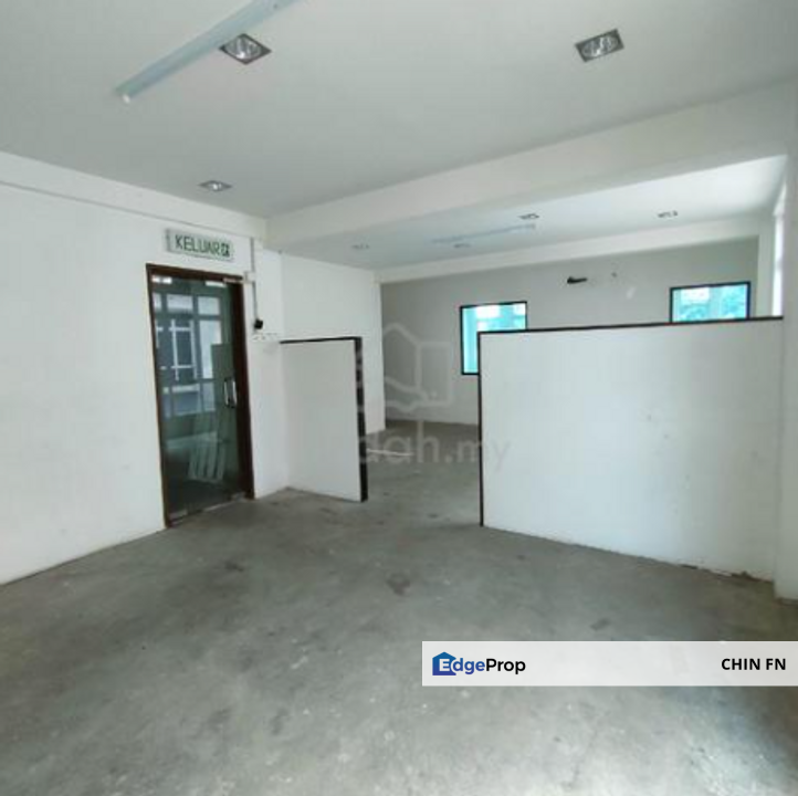 Big 1st Floor Shop 1760 sq.ft Merdeka Permai Batu Berendam Melaka, Melaka, Batu Berendam