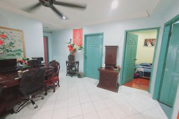 Pasir Mutiara Condominium