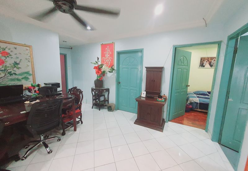 Pasir Mutiara Condominium