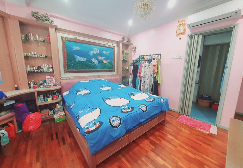 Pasir Mutiara Condominium