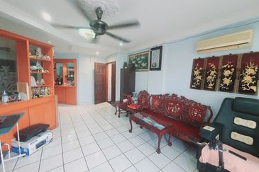 Pasir Mutiara Condominium