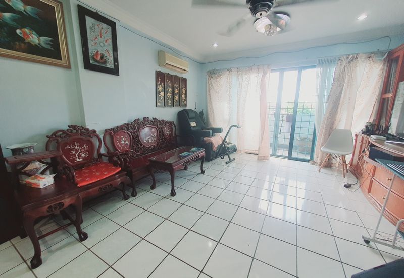 Pasir Mutiara Condominium