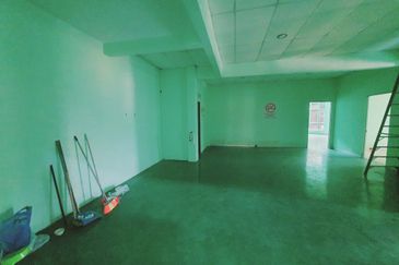 Corner Main Road Freehold Below Value Ayer Keroh Permai Bukit Beruang Melaka