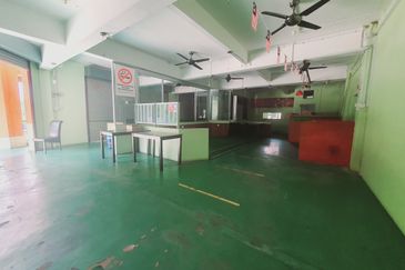 Corner Main Road Freehold Below Value Ayer Keroh Permai Bukit Beruang Melaka