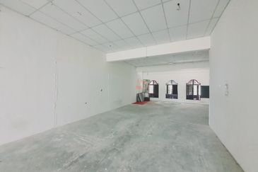 1st Floor Office Busy Area Pusat Perniagaan Bukit Baru Utama Melaka