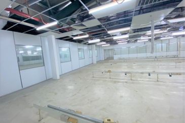 Super Big 97K sq,ft Factory Batu Berendam FTZ Industrial Melaka